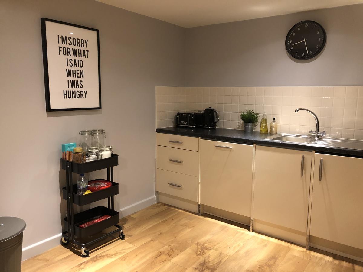 4B Loft Penthouse Industrial Decor With Canal & City Views Coventry Bagian luar foto