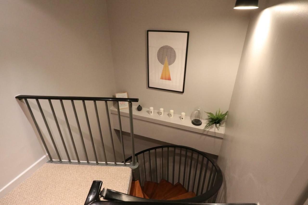 4B Loft Penthouse Industrial Decor With Canal & City Views Coventry Bagian luar foto